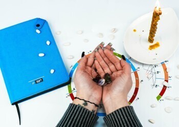 На Огненной лошадке к удаче: пять знаков и счастливый билет