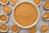 Можно печь каждый день: заливной пирог с бананами &mdash; все смешали и готово