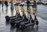 В Вологде утвердили новые требования к размещению электросамокатов и велопарковок