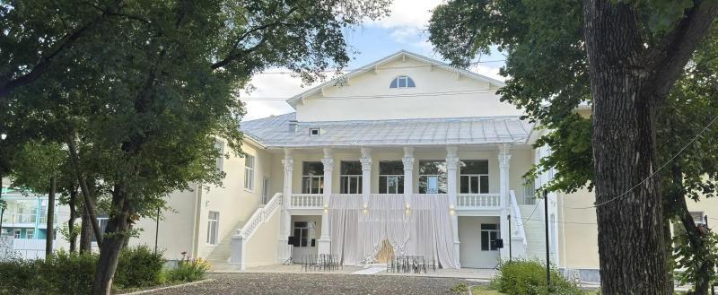 Дом с колоннами: новое событийное пространство открылось в Вологде