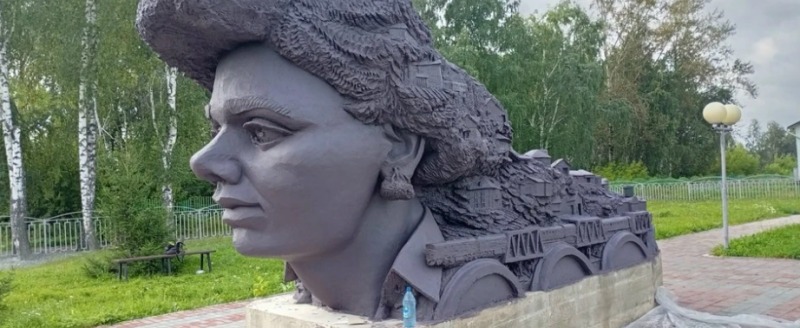 соцсети автора, скульптора Максима Старовойтова