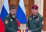 Рамзану Кадырову вручили погоны генерала армии и краповый берет