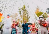 Более 2 тысяч вологжан посетили новое колесо обозрения в парке Ветеранов в первый день его работы