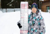 100 пар лыж от Анны Нечаевской поступили в Верховажскую спортивную школу