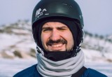 Вологжанин снял фильм о о путешествии по Байкалу на коньках