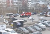 Внедорожник "Мерседес" перевернулся в Вологде (ФОТО) 