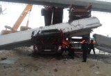Сообщаем подробности обрушения путепровода в Вологодском районе: погибший водитель был опытным, но забывчивым (ФОТО) 