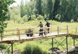 Жители деревни в Череповецком районе сами возвели мост (ВИДЕО)