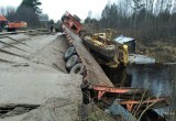 Появились подробности разрушения моста в Бабаевском районе