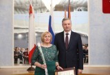 Прекрасные жительницы Череповца в честь 8 марта получили награды от Законодательного Собрания