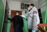 В Вологде Денис Долженко вместе с волонтерами доставляет продуктовые наборы ребятишкам с ОВЗ