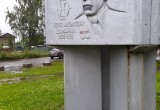 В Белозерске вандалы обезобразили мемориал 