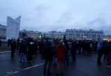 Полиция решила прекратить митинг в Вологде, дав митингующим пошуметь около часа 