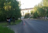 Трусливый рабочий косил бензокосой траву на ул. Горького и едва не убил 11-летнюю вологжанку