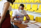 Губернатор Олег Кувшинников ревакцинировался вакциной "Спутник Лайт" 