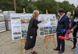 Мэр продемонстрировал строящиеся и уже принятые в эксплуатацию детские сады, рассказал про будущий фонтан и замыслы городских властей по поводу нового Флотского моста.
