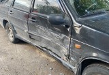 Странный водитель навел суету в Череповце, разбил три машины и попытался сбежать  