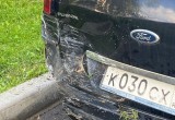 Странный водитель навел суету в Череповце, разбил три машины и попытался сбежать  