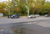 Старичок на кроссовере сбил двух пешеходов в Череповце, один пострадавший в больнице  