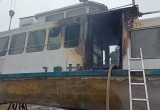 Опубликовано видео с места пожара на прогулочном катере «Персей» в Вологде  