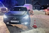 В Вологодской области полоротый водитель отправил пенсионерку в травматологию  