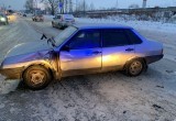 Еще один шустрый старичок на ВАЗе отправил молодого водителя иномарки на больничный  