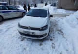 18-летняя автоледи сбила пешехода прямо на территории Вологодской областной больницы 
