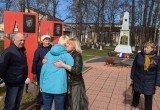 Депутат Марина Денисова поздравила ветеранов и коллектив ВРЗ с Днем Победы