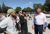 Юным, спортивным, экстремальным вологжанам понравился новый скейт-парк в центре Вологды