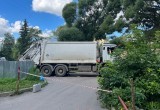 Два часа назад под колесами мусоровоза в Вологде погибла женщина