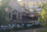 Бывшее здание Вологодской областной станции туристов наконец разбирают до основания