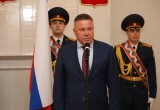 Губернатор Кувшинников вручил награды участникам СВО