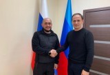Глава Вологды Юрий Сапожников доставил гуманитарную помощь в Алчевск