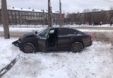 Автобус и легковушка не смогли поделить дорогу