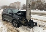 51- летний водитель протаранил столб после ДТП на проспекте Победы