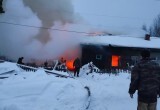 Жуткий пожар оставил жителей Вологодской области без крова: сообщаем подробности