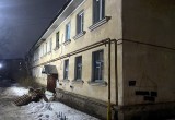 Следователи ведут проверку в доме по ул. Можайского в Вологде, где накануне обрушился потолок