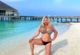 Семенович перестала фотошопить выпирающий живот, жена Андреасяна раскрыла имя дочери (фото)