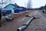 Водитель трактора устроил коммунальное ЧП в деревне под Шексной