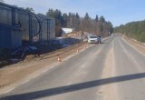 В Вологодской области водитель "Лады" вылетел в кювет и врезался в бетонную плиту