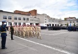 Юнармейцы, кадеты и воспитанники детских садов стали участниками школьного парада в Вологде