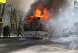 В Вологде на улице Ловенецкого загорелся автобус № 7