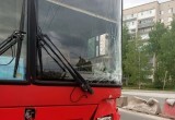 Серьезное ДТП на подъезде к тоннелю на Герцена в Вологде: озорная НИВА запрыгнула на ограждение