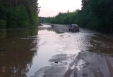 На востоке Вологодской области размыло одну из региональных дорог