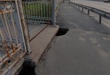 Частично провалился мост 800-летия Вологды: реальная опасность для всех вологжан