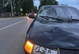 В Вологодской области 19-летний водитель переломал 23-летнего мужчину