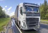 Стали известны подробности жесткой аварии с участием грузовика и двух легковушек под Грязовцем