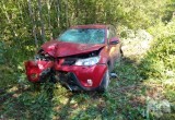 В Вологодской области водитель автомобиля Toyota RAV4 совершил полет в кювет и…
