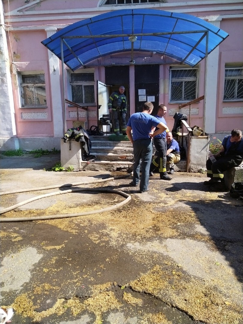 В Вологде загорелась общественная баня на Советском проспекте | 07.08.2023  | Вологда - БезФормата