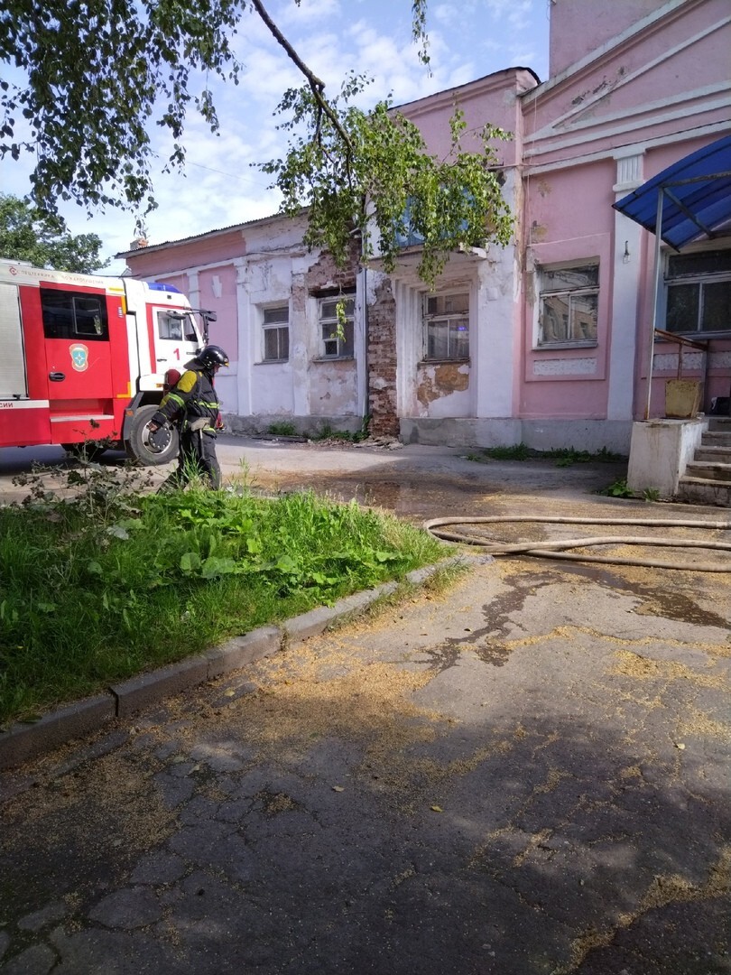 В Вологде загорелась общественная баня на Советском проспекте | 07.08.2023  | Вологда - БезФормата